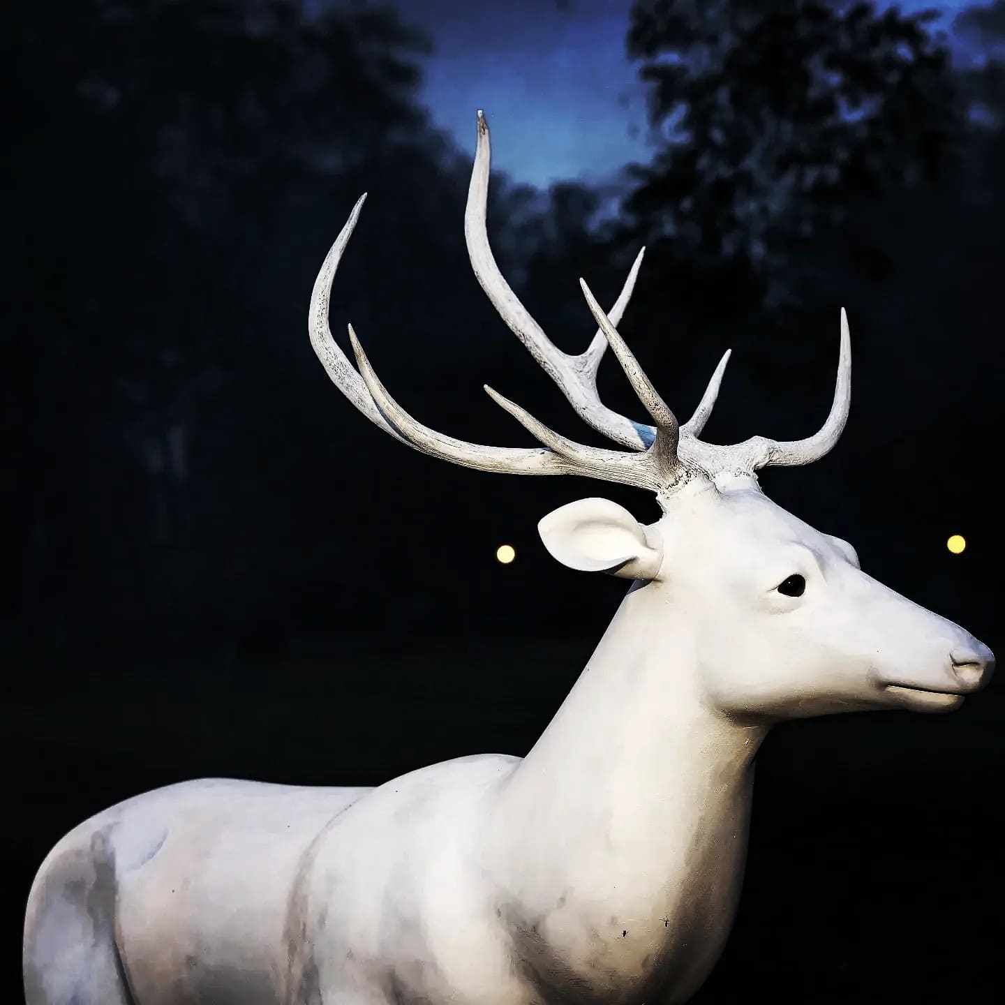 Portrait of the white stag sculpture